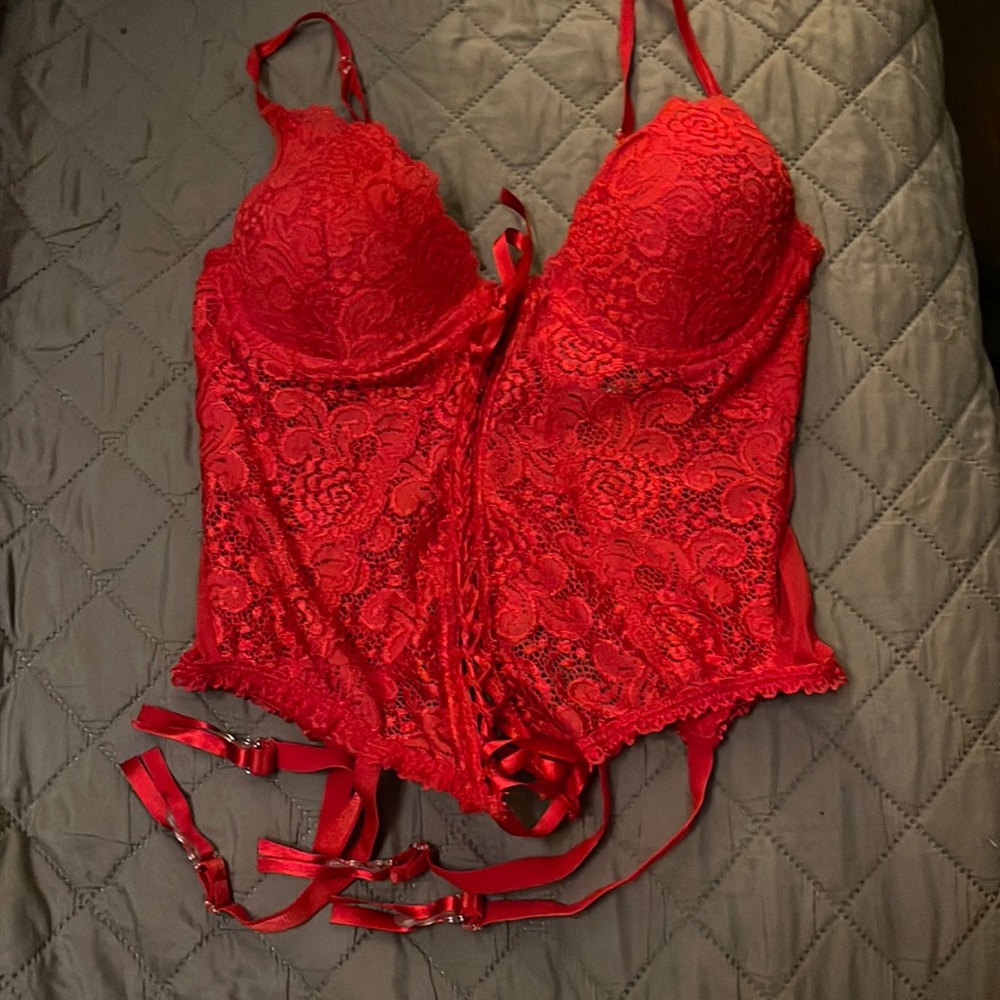 Sweet and sexy bustier